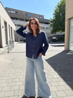 Marineblauwe linnen blouse