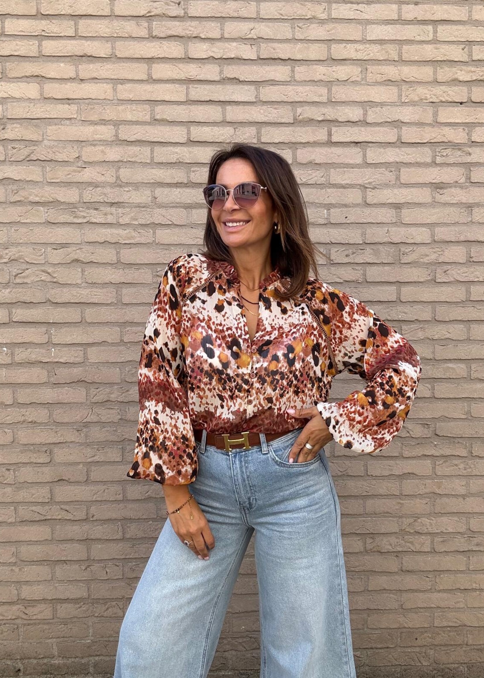 Blouse met bruine print – Natuurlijke tinten
