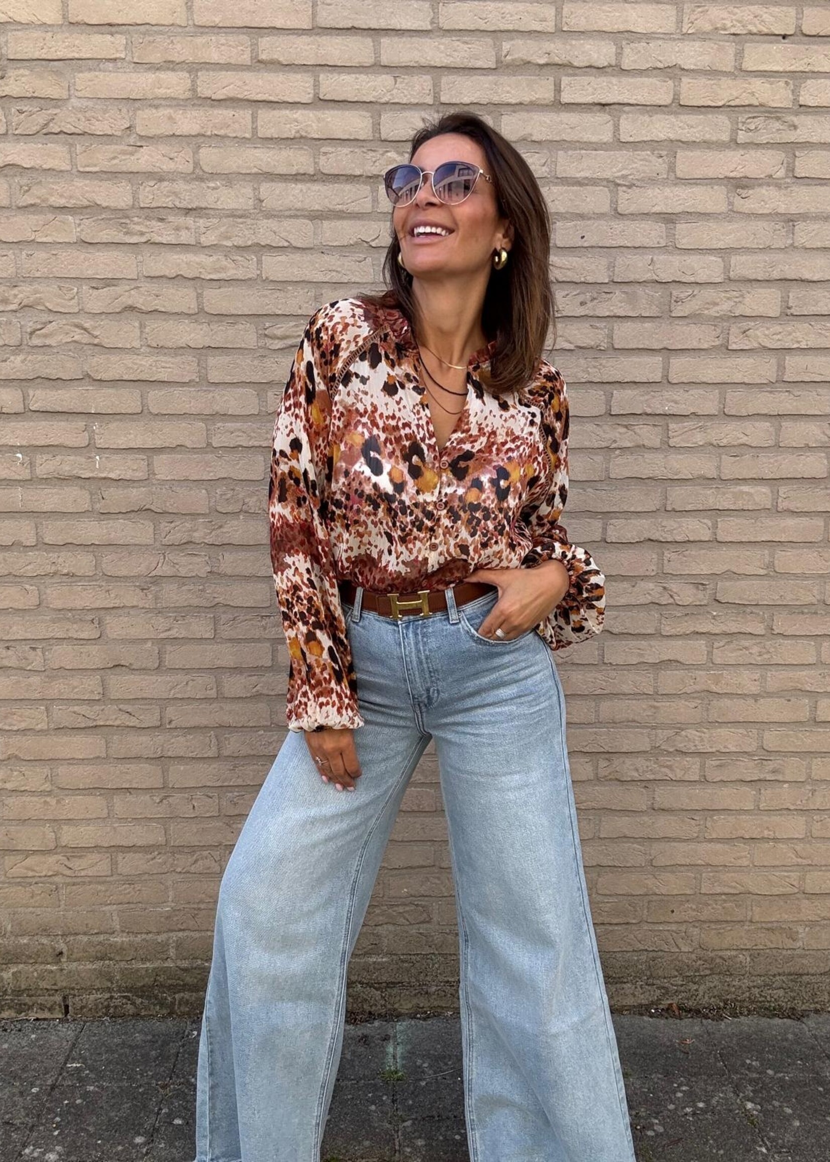 Blouse met bruine print – Natuurlijke tinten