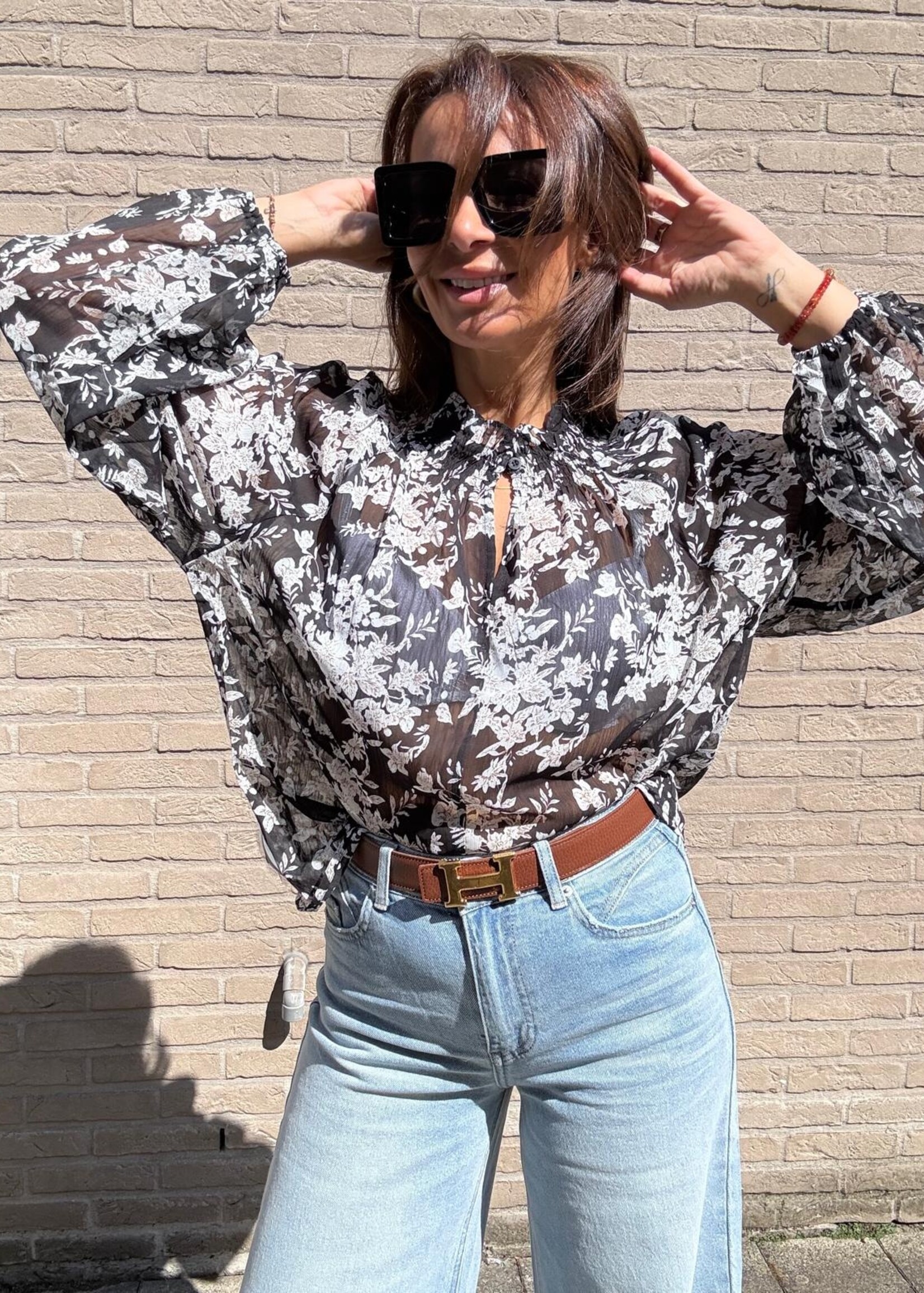 Chemise voile à fleurs – Légèreté et élégance printanière