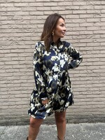 MARINEBLAUWE JURK MET BLOEMENPRINT