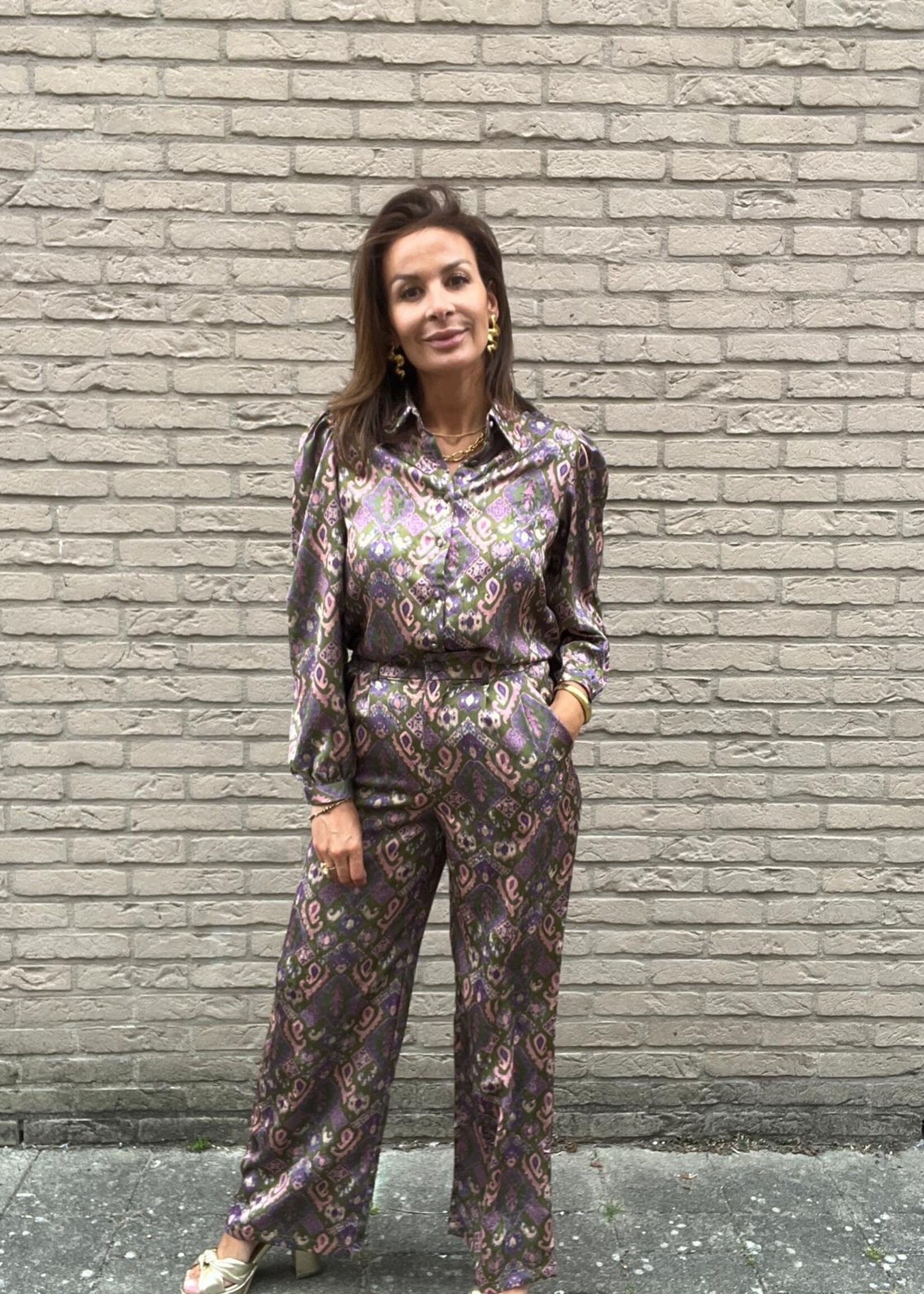 Satijnen broek met geometrische print