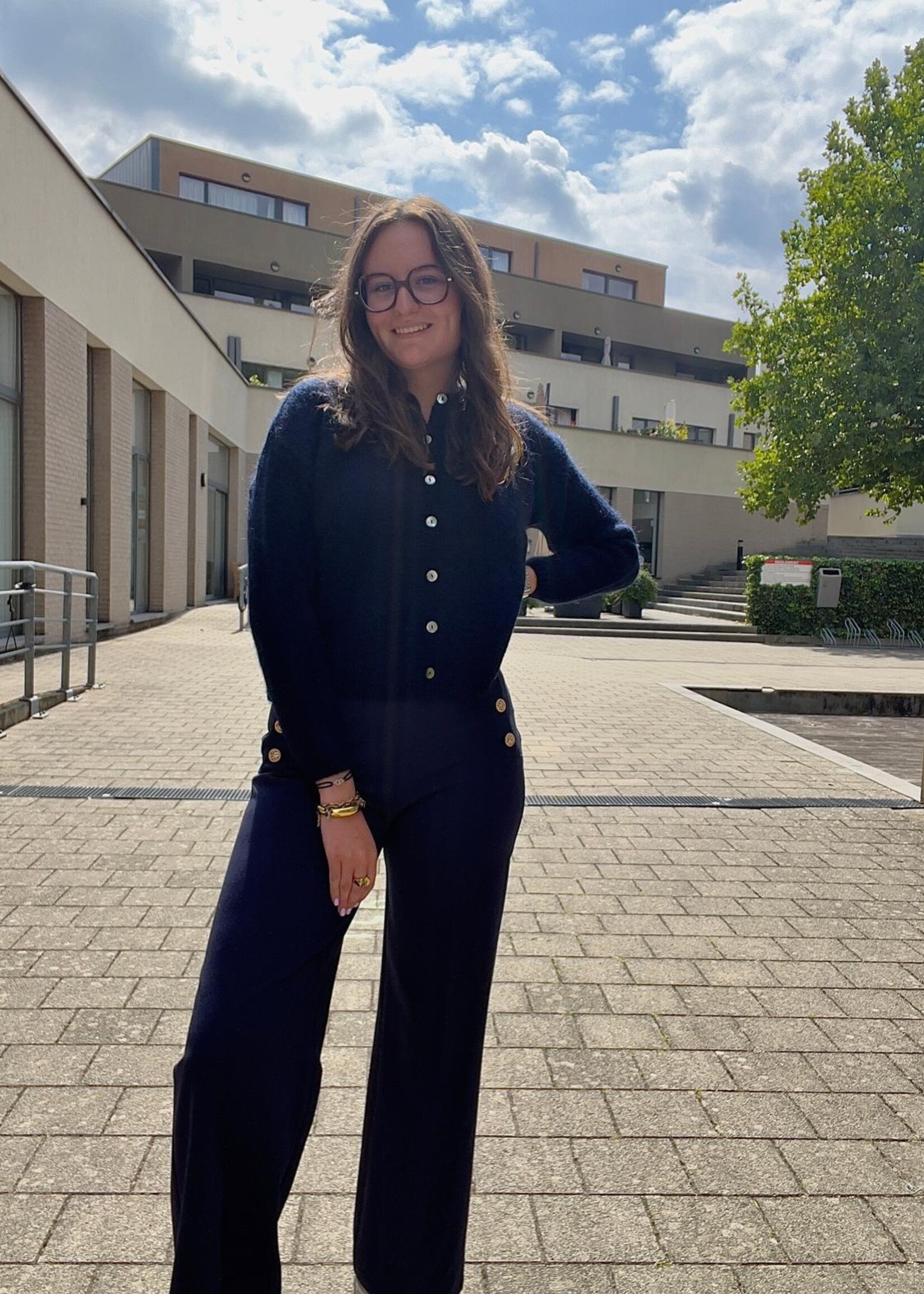 Elegante broek met gouden knopen – Blauw & Zwart, gegarandeerde elegantie