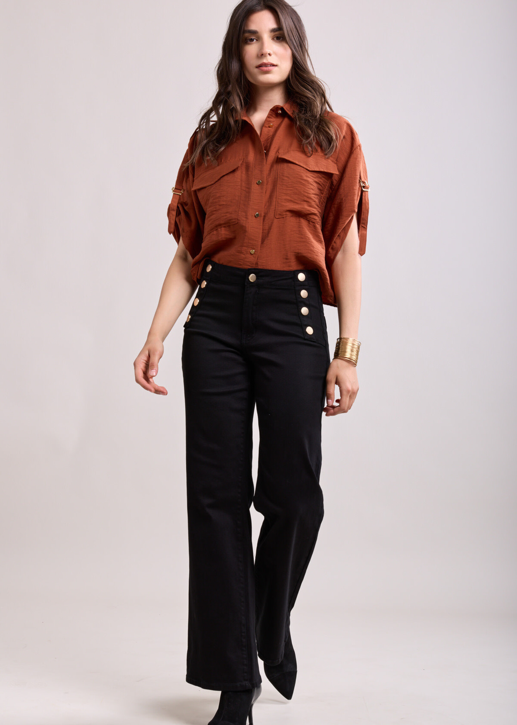 TOXIK3 TOXIK3 Jean bootcut avec boutons dorés