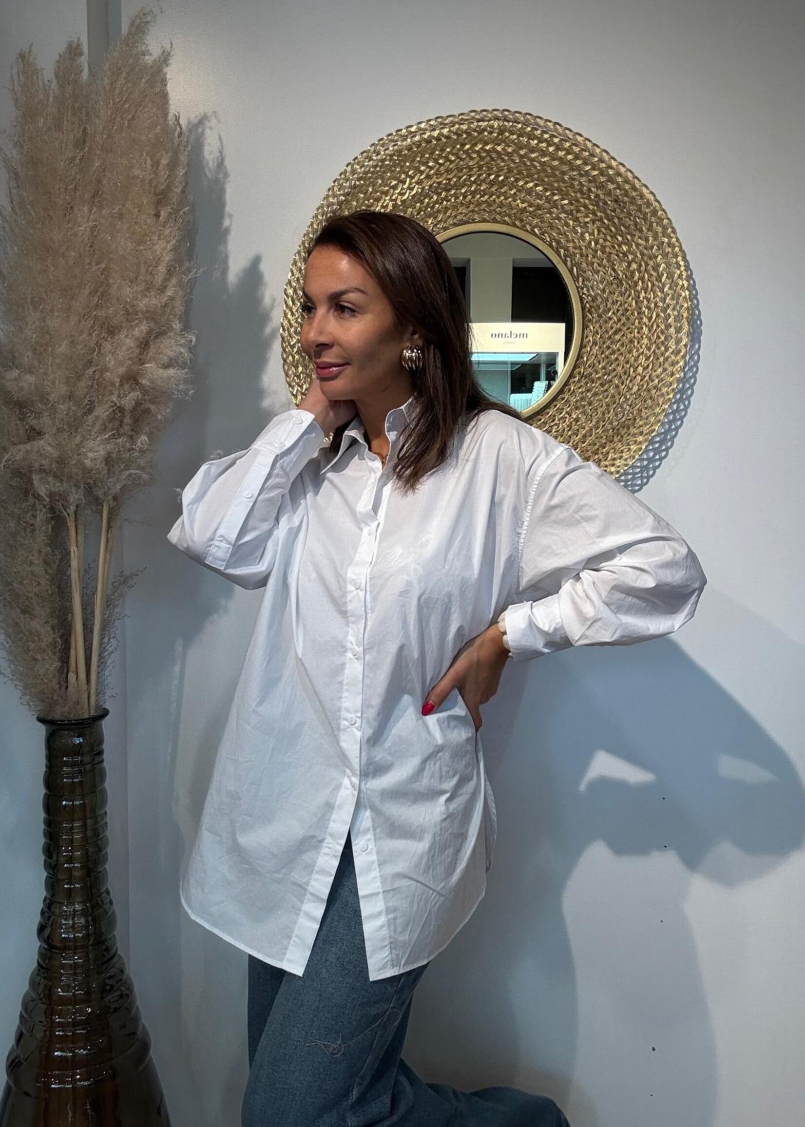 Chemise blanche classique – Élégante et intemporelle