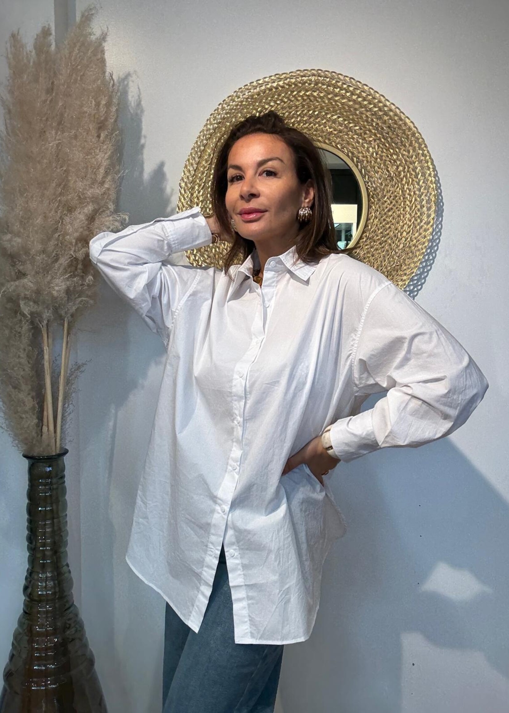 Chemise blanche classique – Élégante et intemporelle