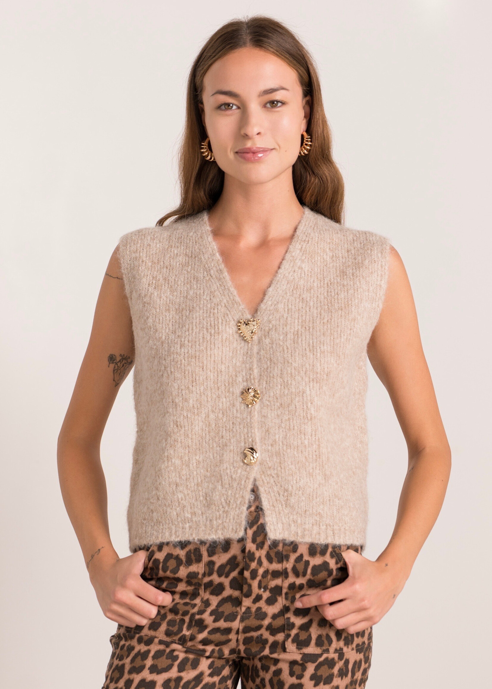 MOUWLOZE BEIGE TRUI MET GOUDEN KNOPEN - ONE SIZE