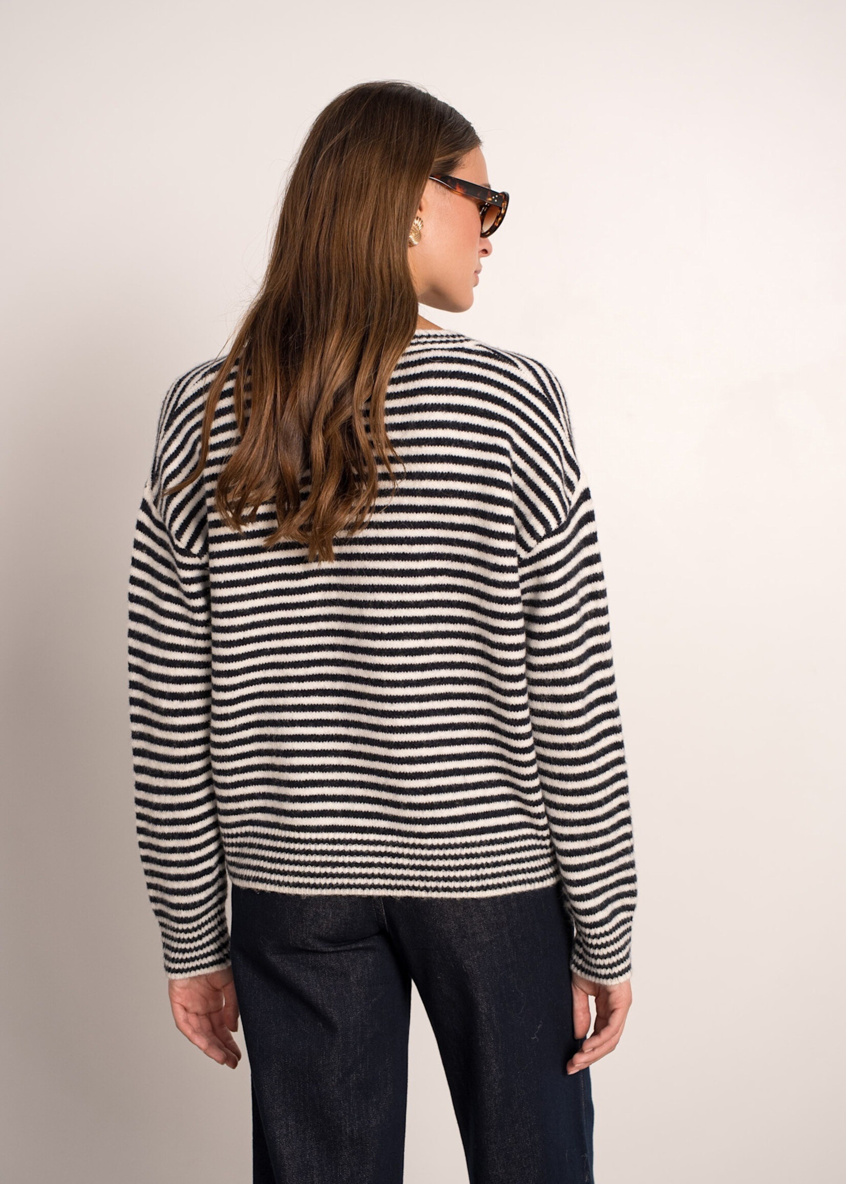 Gilet Ligné Bleu & Blanc à Boutons Cœur Rouges