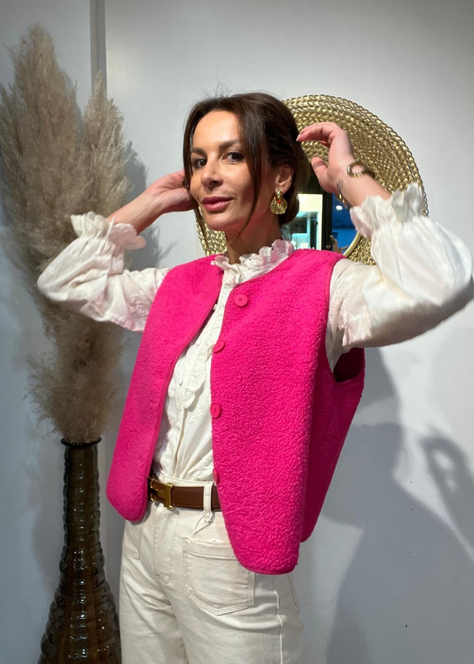 MOUMOUTE TRUI MET KNOPEN