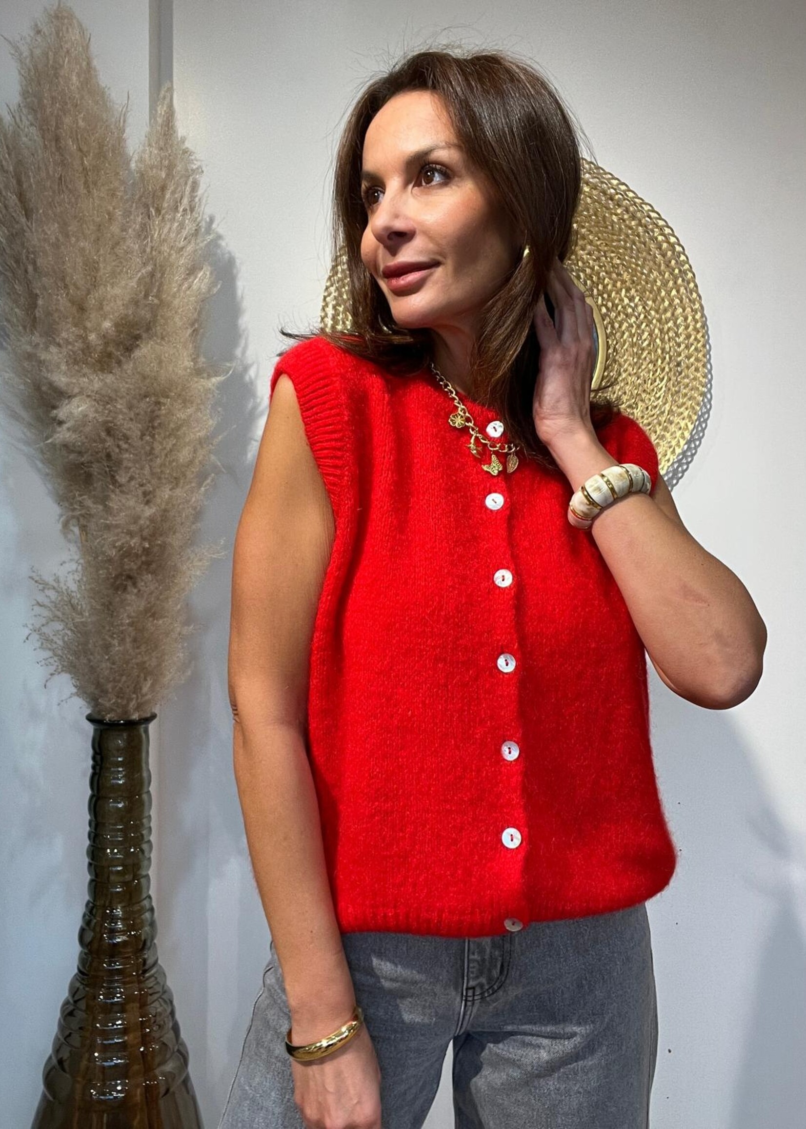 GILET EN MAILLE A BOUTONS SANS MANCHES