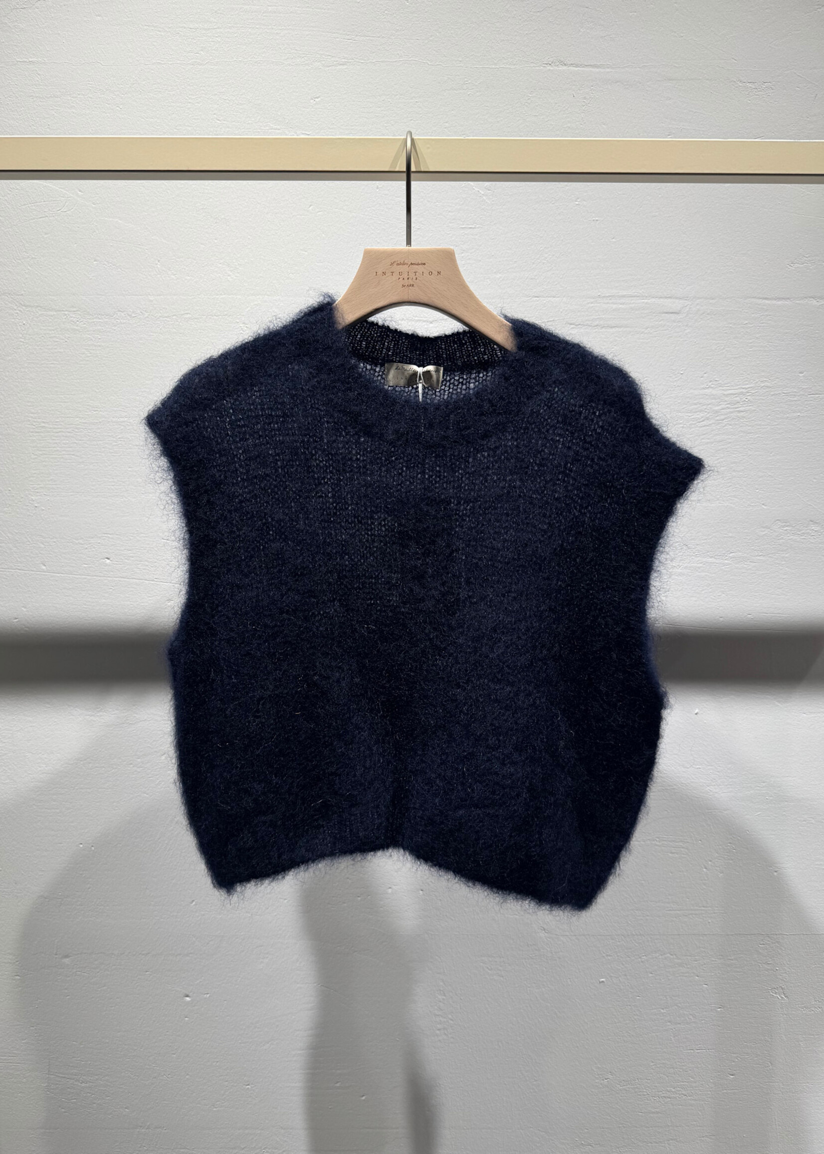 Débardeur en Kid Mohair – Douceur & Légèreté