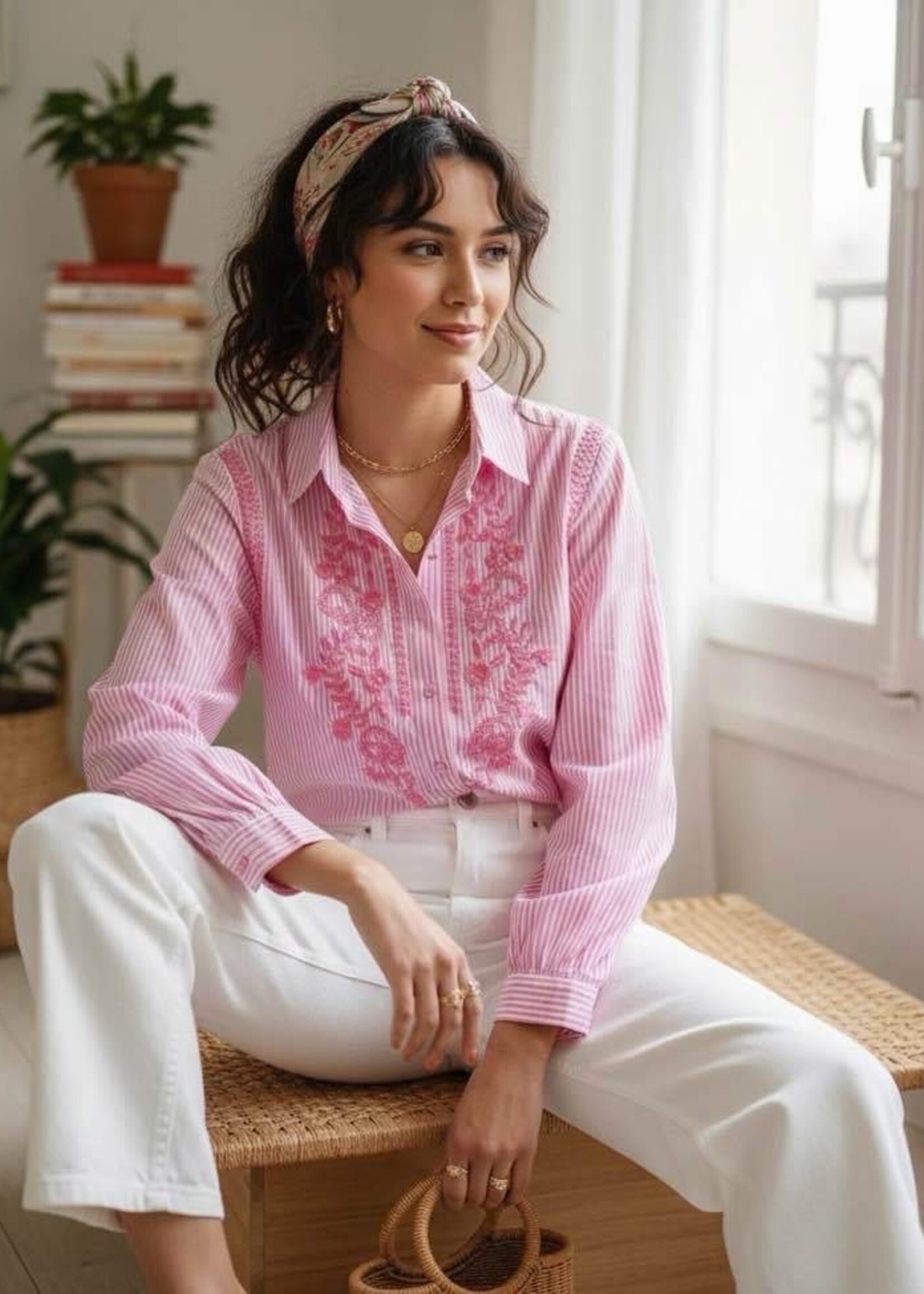 CHEMISE LIGNÉE BRODERIE BUSTE