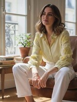 CHEMISE LIGNÉ BRODERIES SUR LES MANCHES