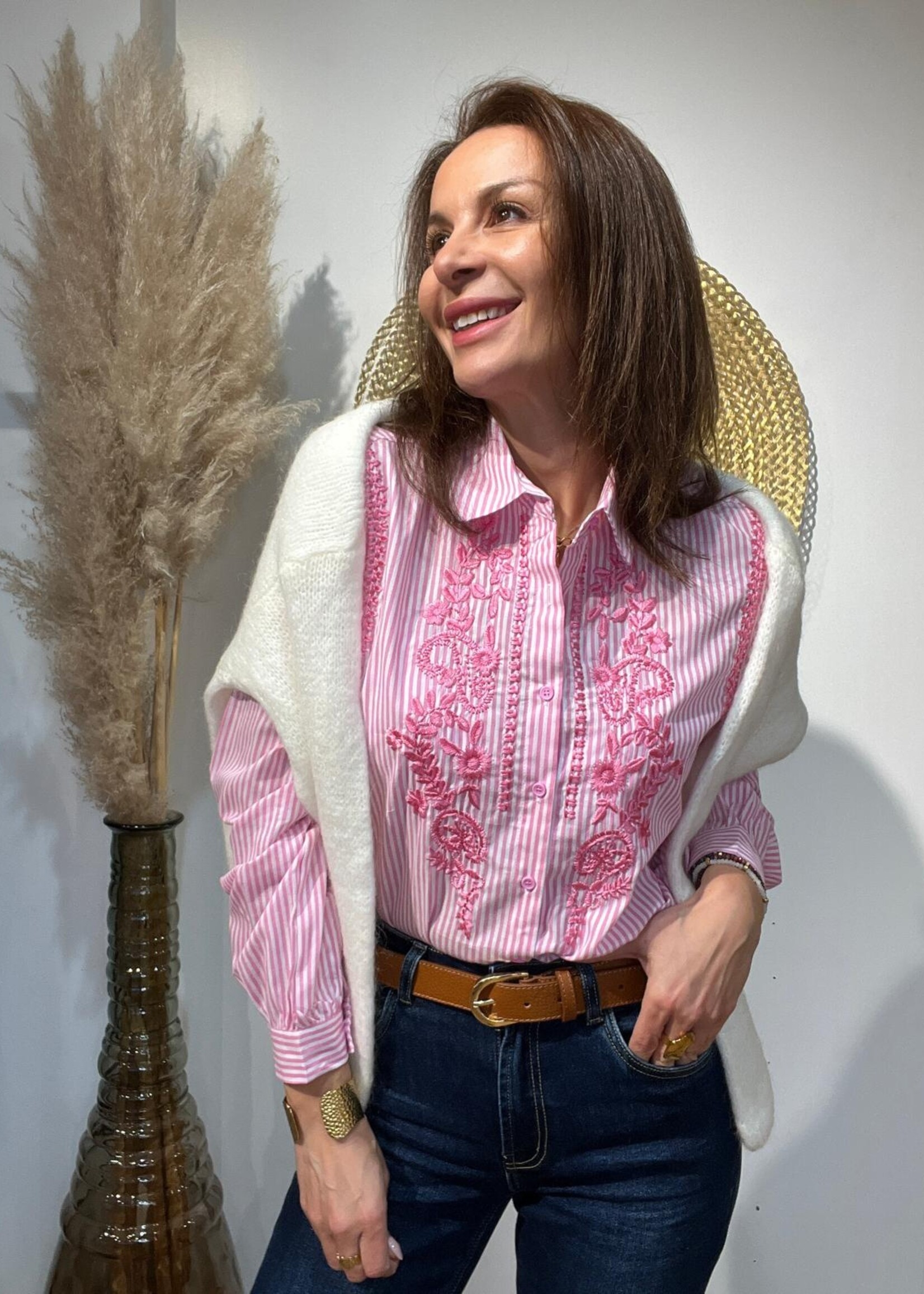 CHEMISE LIGNÉE BRODERIE BUSTE