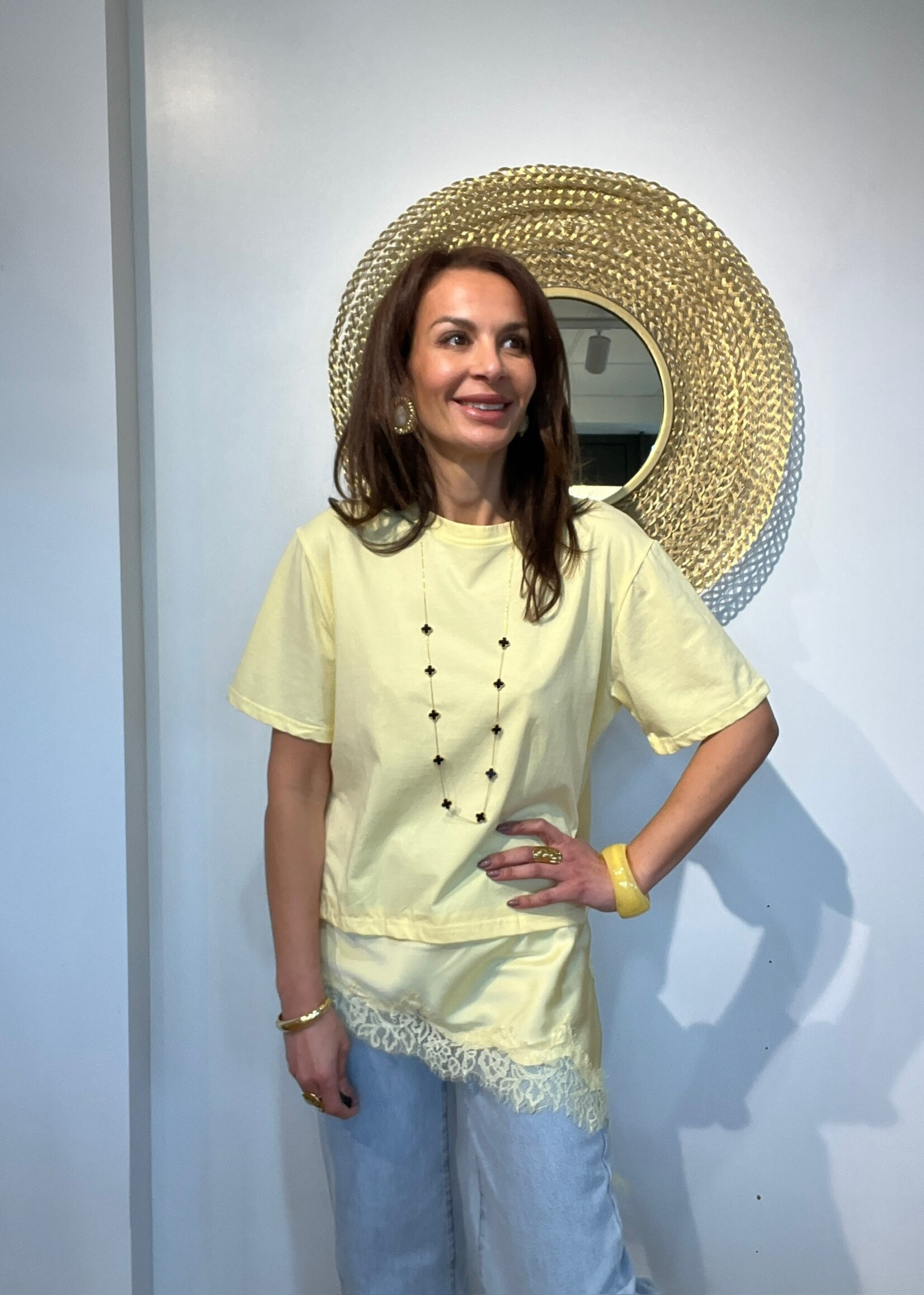 TSHIRT ASYMETRIC DETAIL DENTELLE