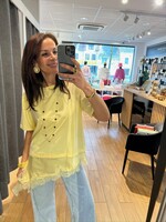 ASYMMETRISCH TSHIRT MET KANTEN DETAIL