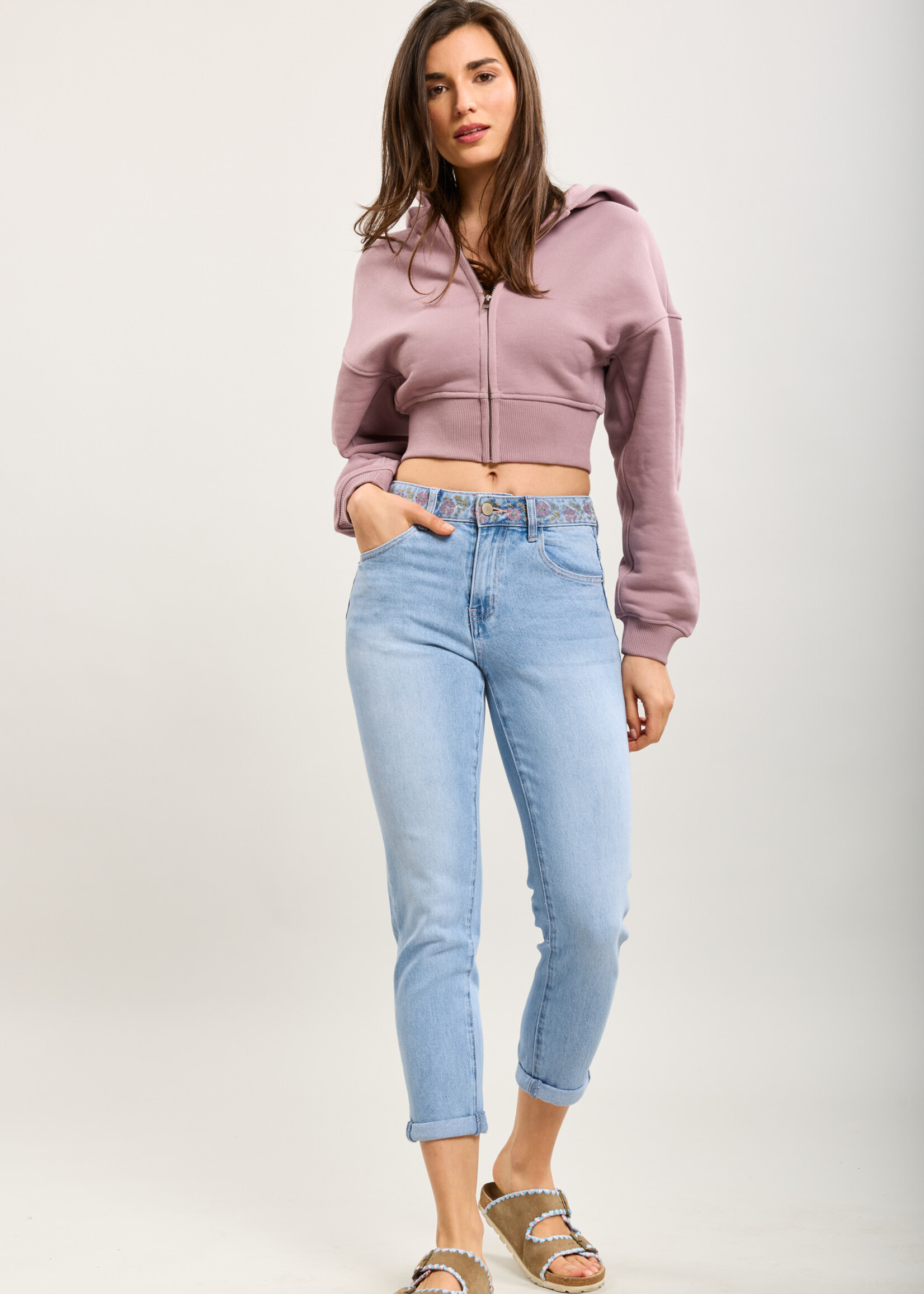 TOXIK3 JEAN MOM FIT BRODERIES CEINTURE - TOXIK