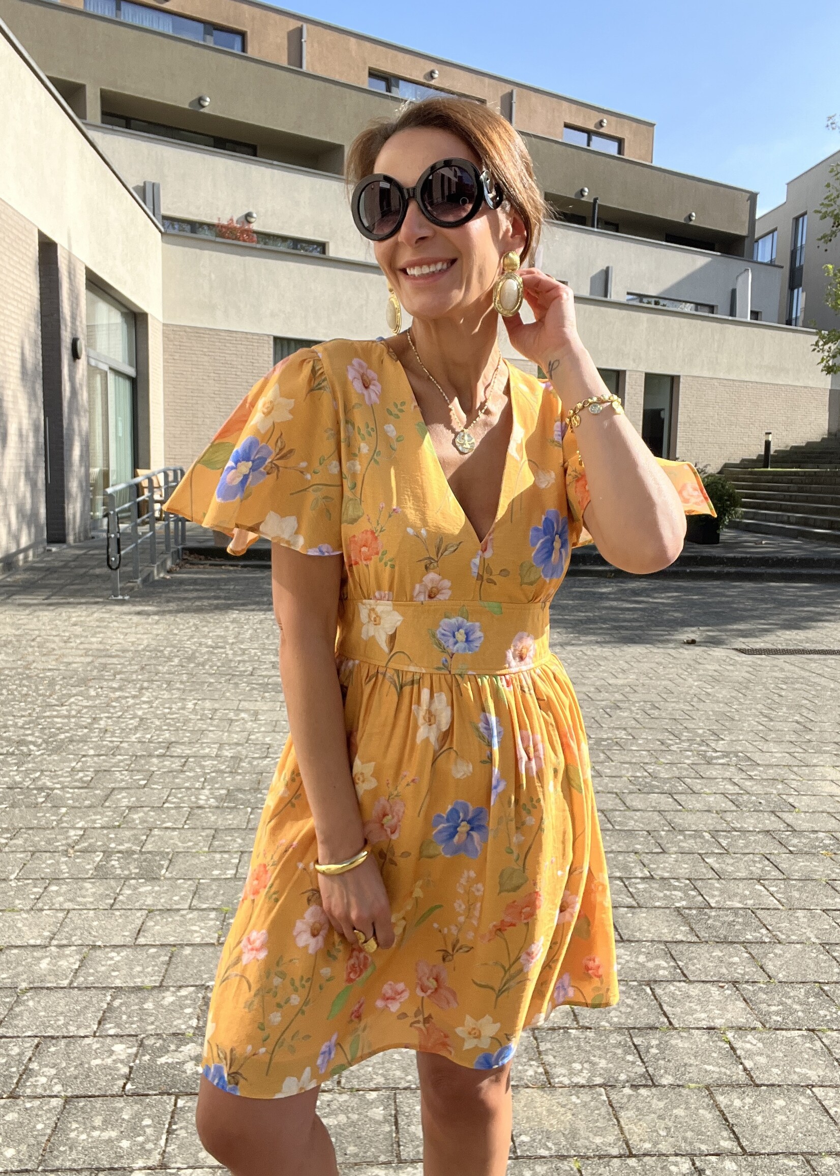 ROBE COURTE FLEURI