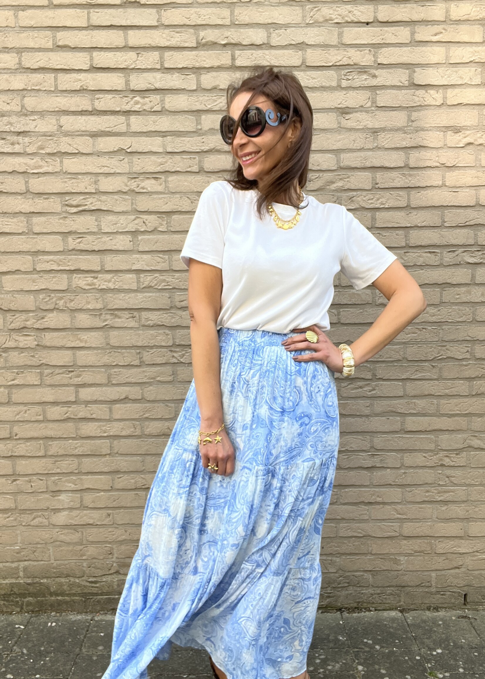 LANGE ROK MET BLAUWE PASHMINA PRINT