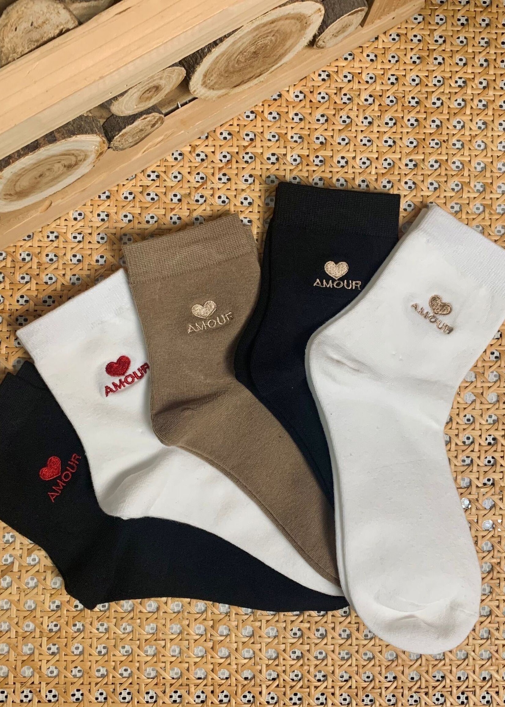 CHAUSSETTES BRODERIE  AMOUR COEUR-BEA