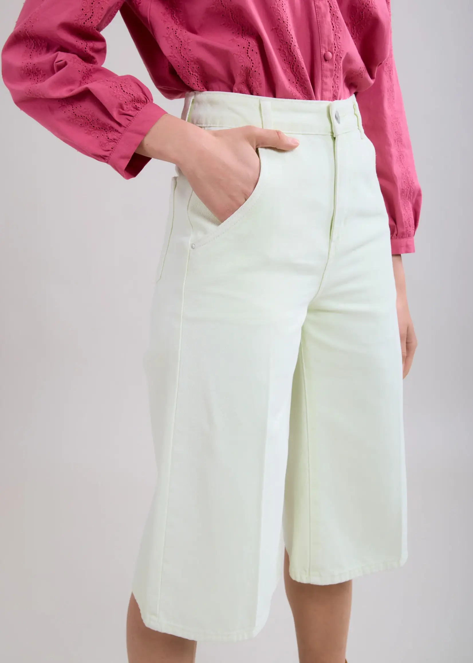 TOXIK3 TOXIK3 BERMUDA EN JEAN PASTEL - COUPE AMPLE 100% COTON