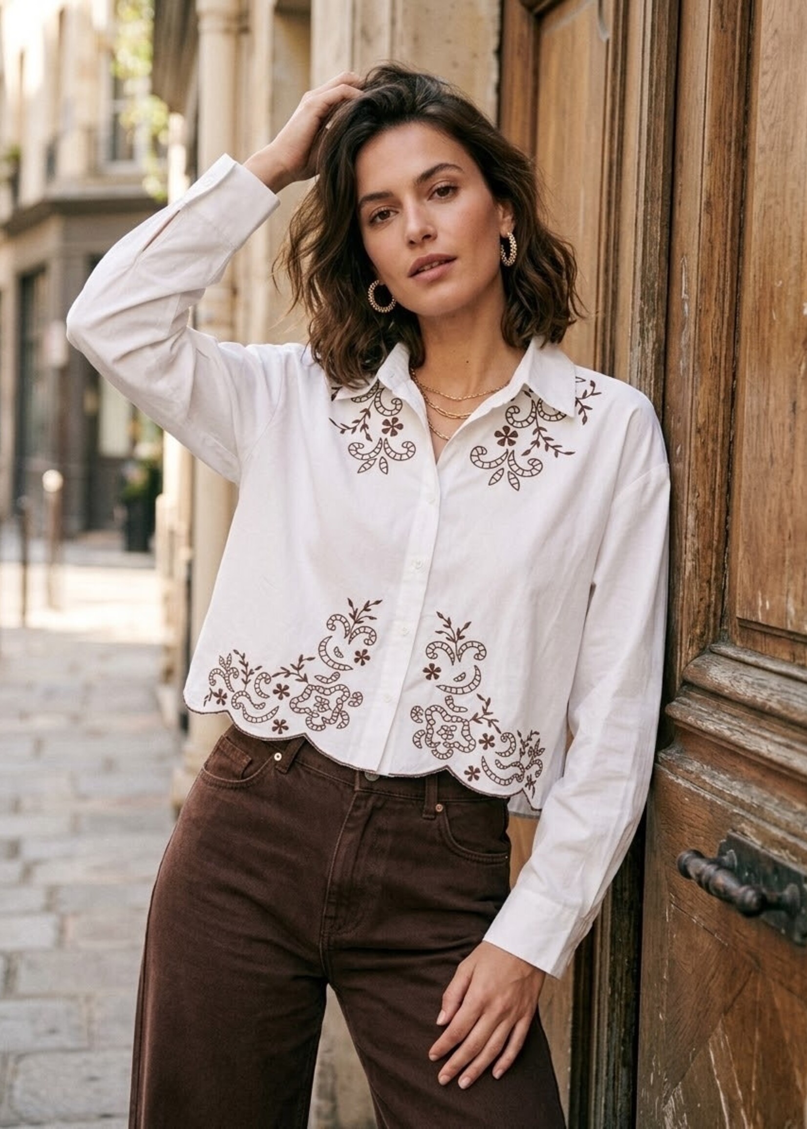Blouse napa met borduurwerk
