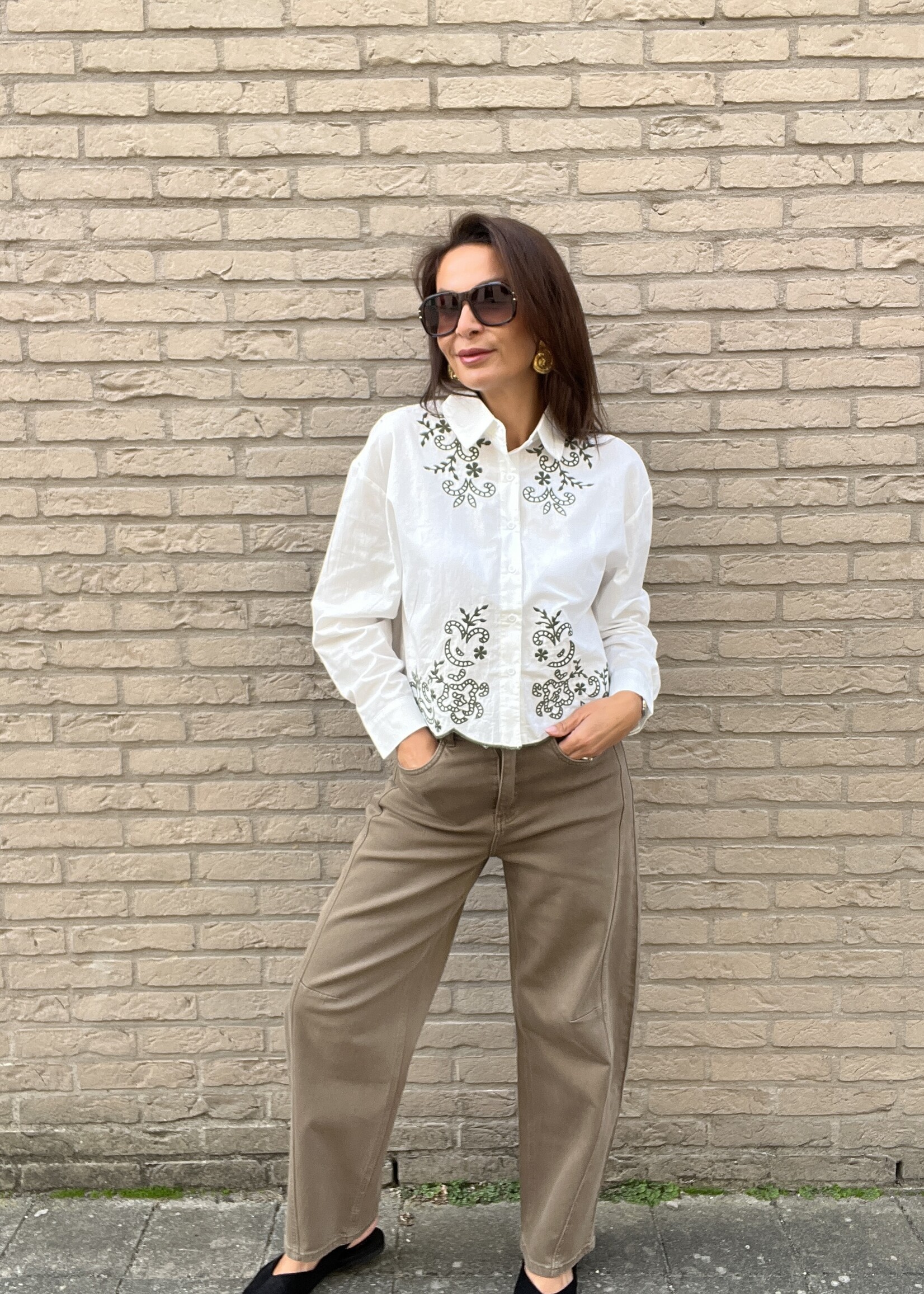 Blouse napa met borduurwerk