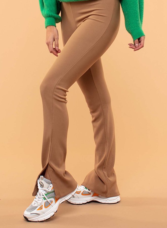 Flared split broek camel