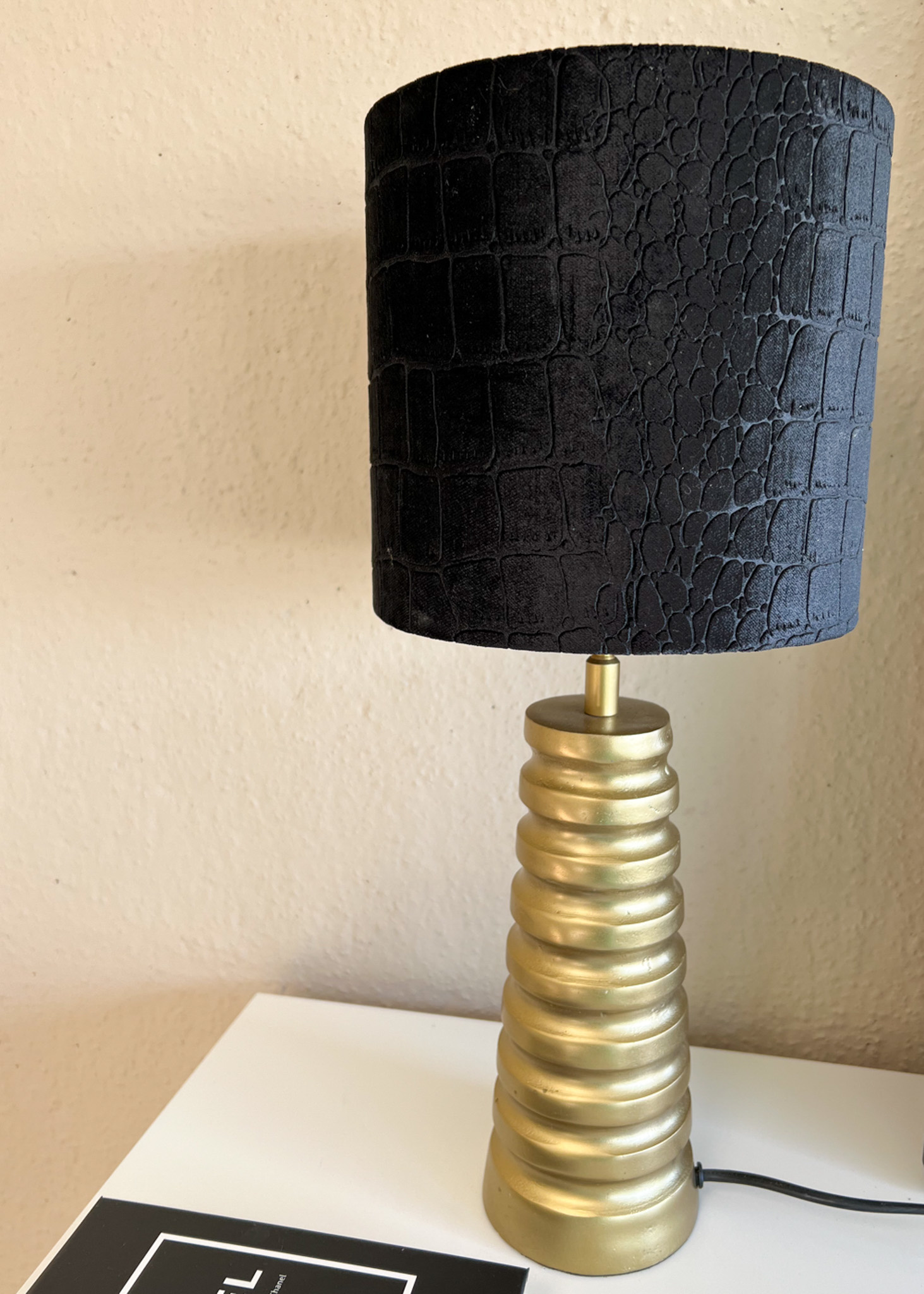 Filosofisch streepje Duwen Lamp base raw bronze kopen? Bekijk ons aanbod! 
