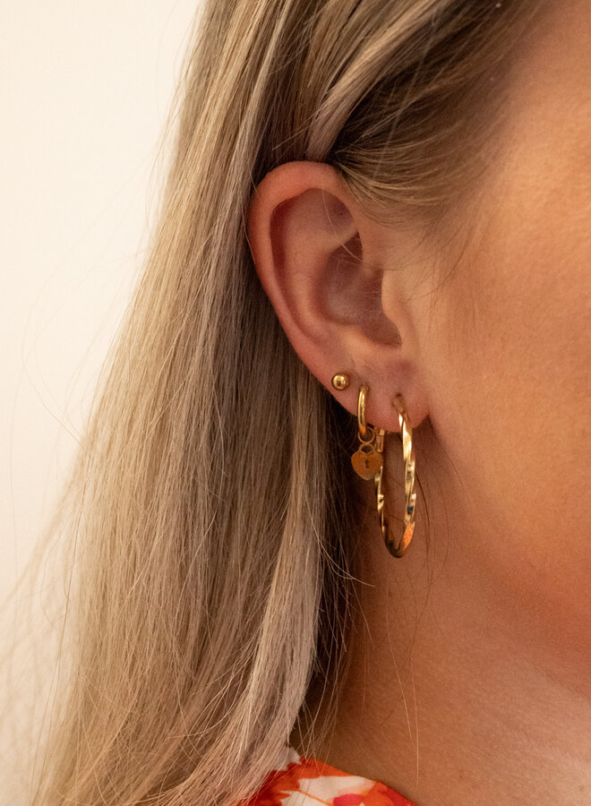 Oorring hartje met sleutelgat