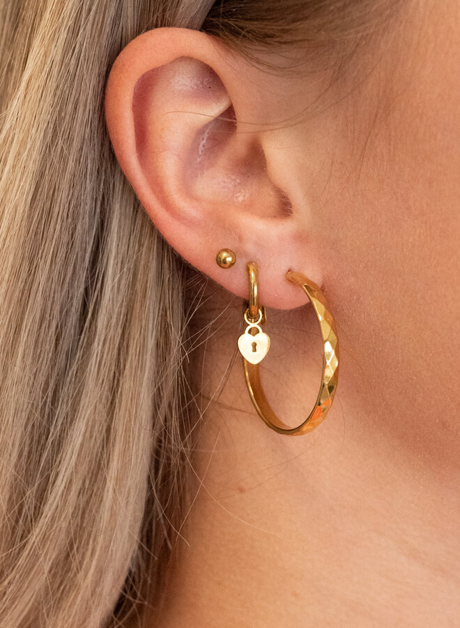 Oorring hartje met sleutelgat