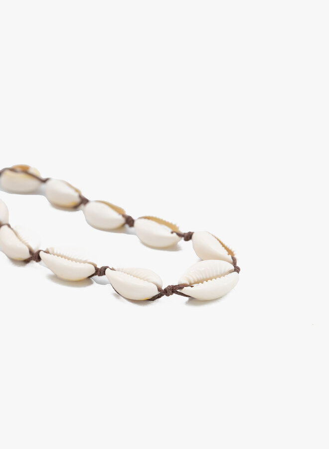 Ketting met schelpen