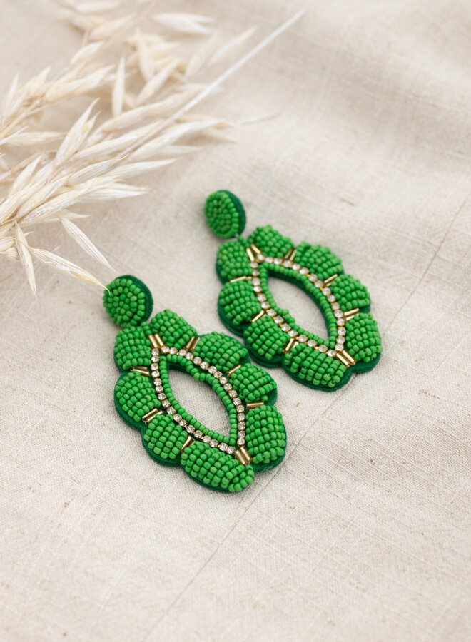 Beaded earring flower groen