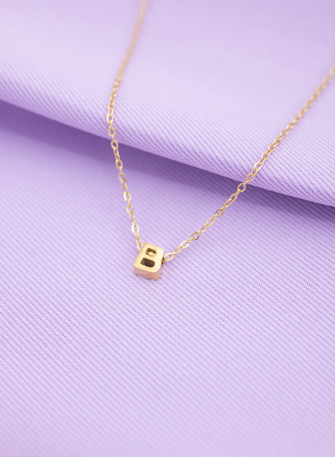 Initiaal ketting B
