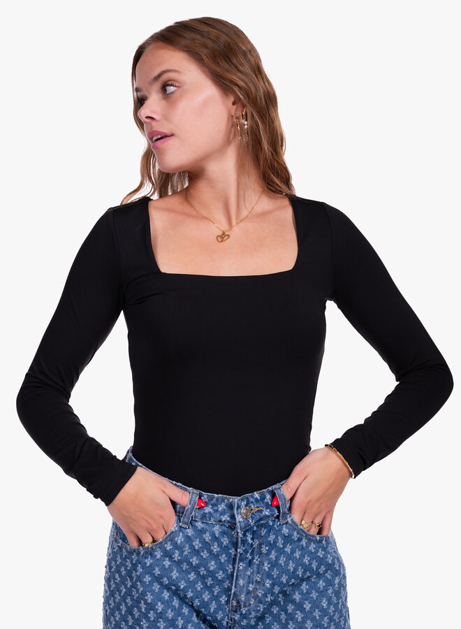 Zwarte top hals vierkant