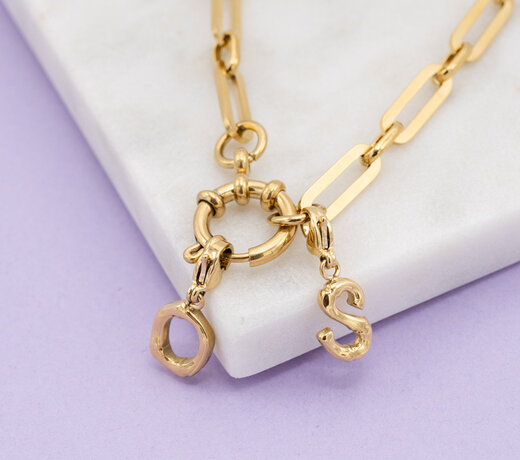 Letter hangers | Initiaal hangers