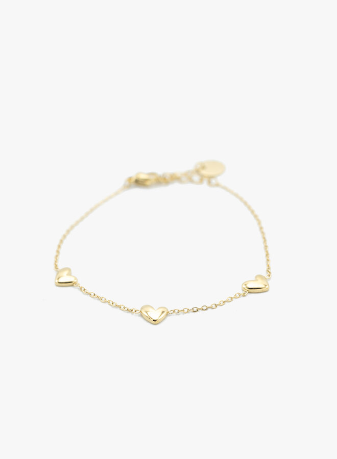 Subtiele armband drie harten