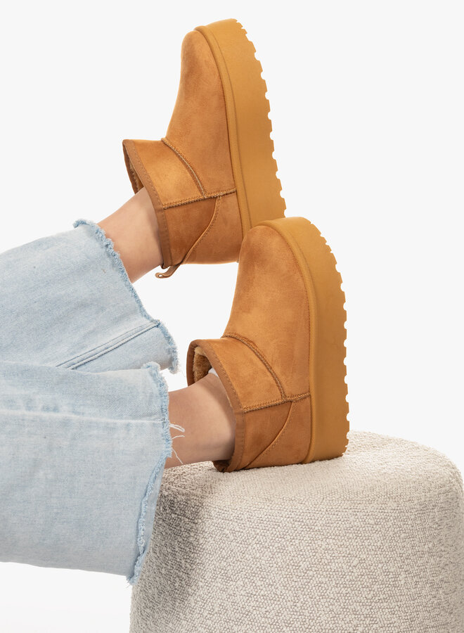 Ugg dupe camel met hoge zool