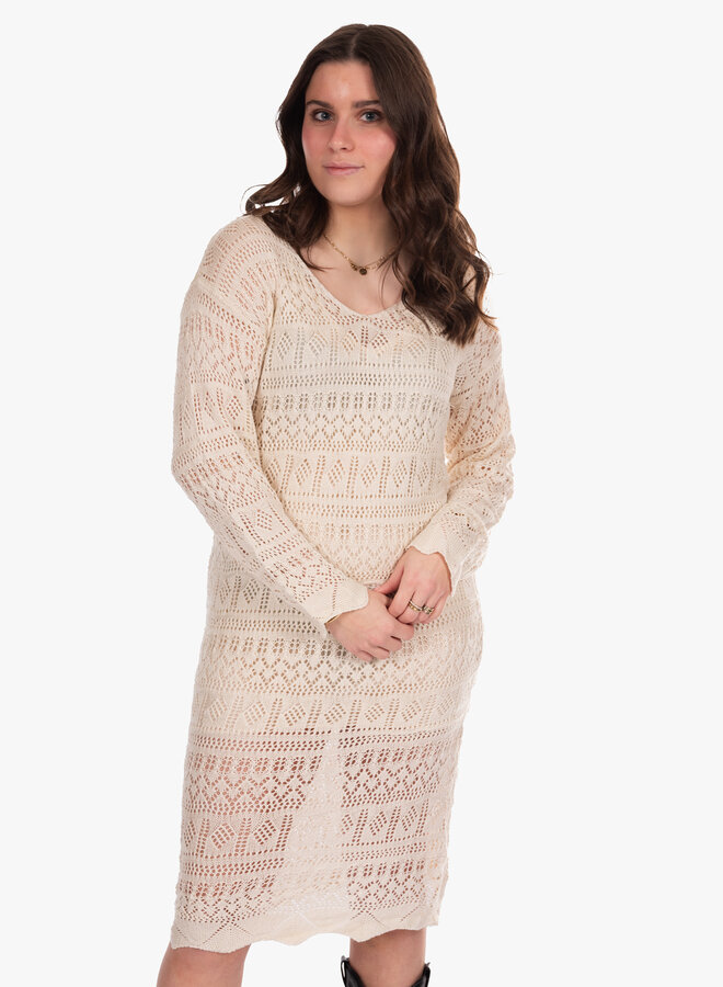 Crochet jurk gevoerd beige