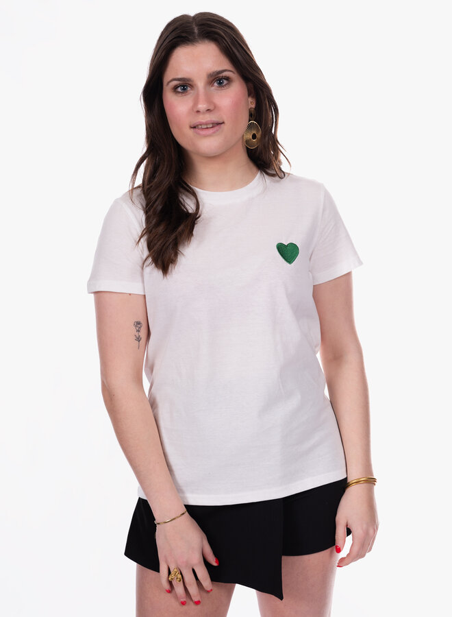It shirt wit met groen hartje