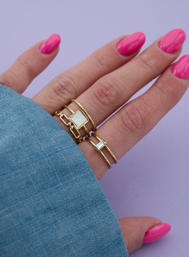 Dubbele ring met witte steen