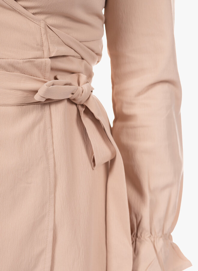 Satijnen jurk beige lange mouw