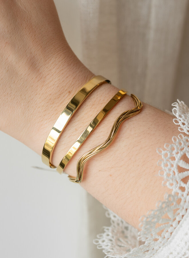 Open bangle gedraaid effect