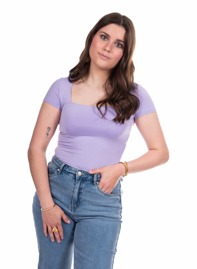 Lila top hals vierkant korte mouw