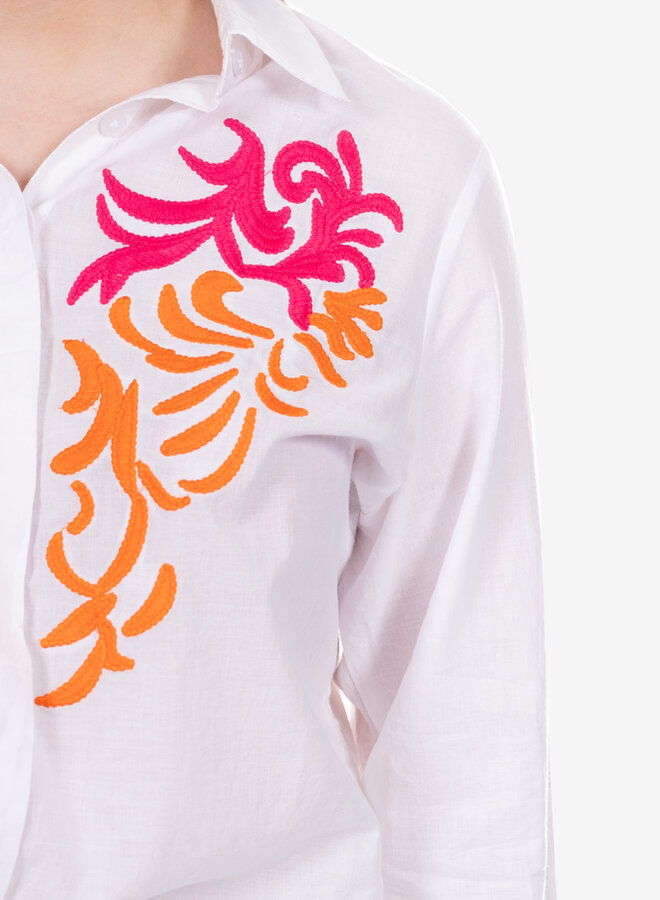 Katoenen blouse geborduurd wit