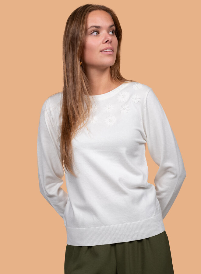 Witte trui met bloempjes