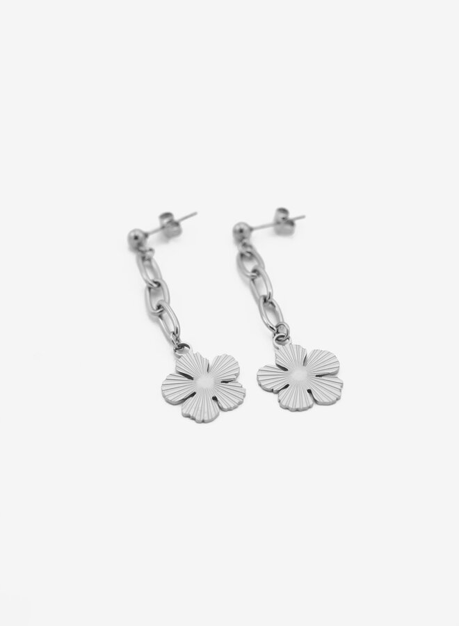 Oorbellen schakel en bloem