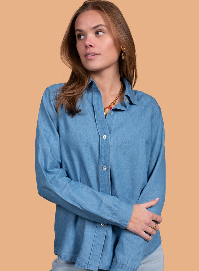 Blauwe jeans blouse