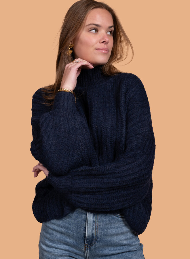 Gebreide trui met col donker blauw