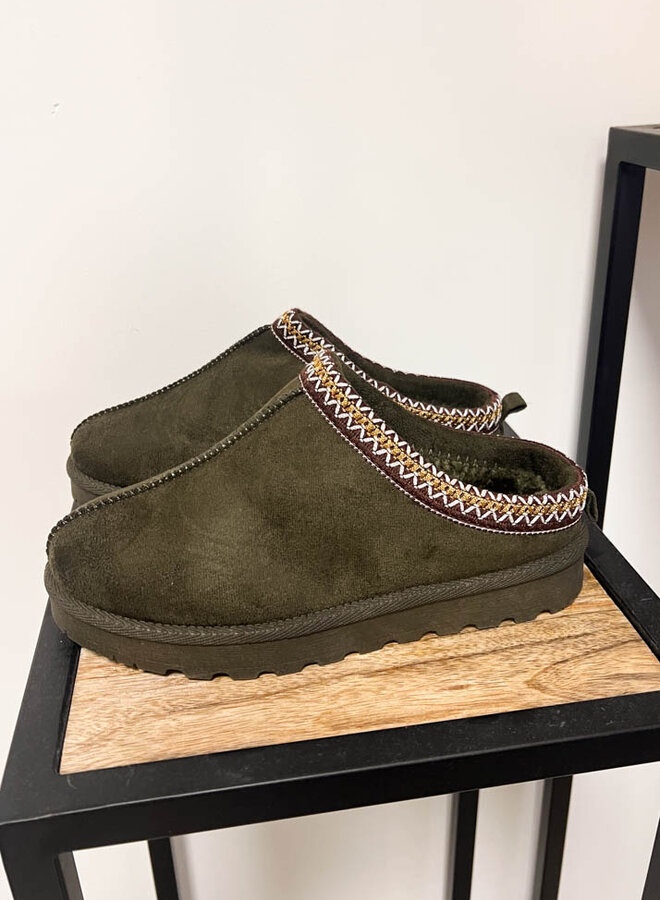 Ugg dupe instapper groen geborduurd
